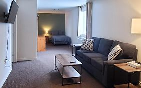 The Yarbo Inn & Suites